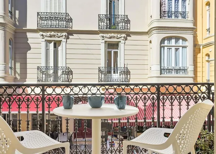 Appartement Belle époque Beausoleil